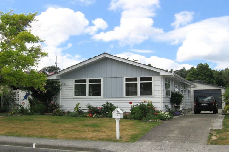 Photo of property in 22 Shanly Street, Brown Owl, Upper Hutt, 5018