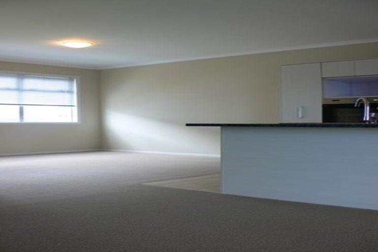 Photo of property in 9/130 Stancombe Road, Flat Bush, Auckland, 2016