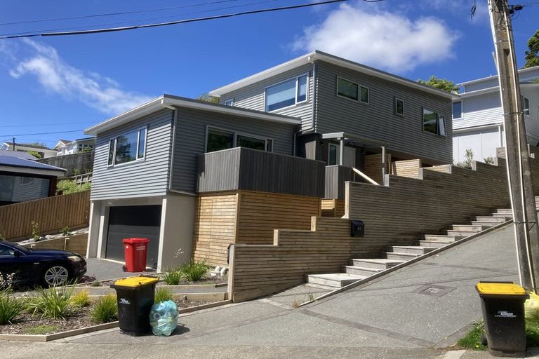 Photo of property in 41a Woodmancote Road, Khandallah, Wellington, 6035