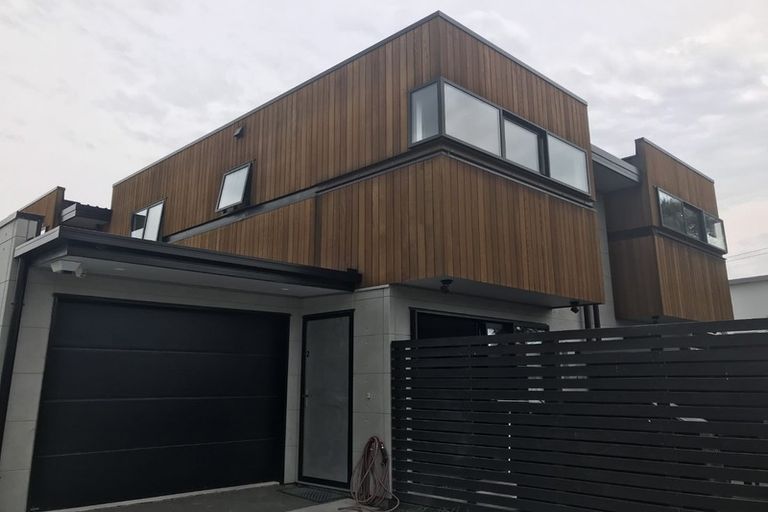 Photo of property in 2/312 Armagh Street, Christchurch Central, Christchurch, 8011