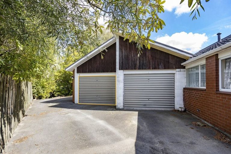Photo of property in 2/38a Greers Road, Burnside, Christchurch, 8041