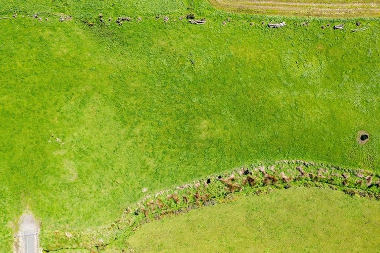 Photo of property in 7104 South Road, Warea, New Plymouth, 4381