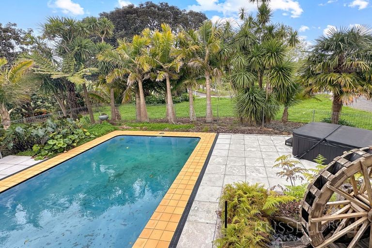 Photo of property in 27 Pa Road, Kerikeri, 0230