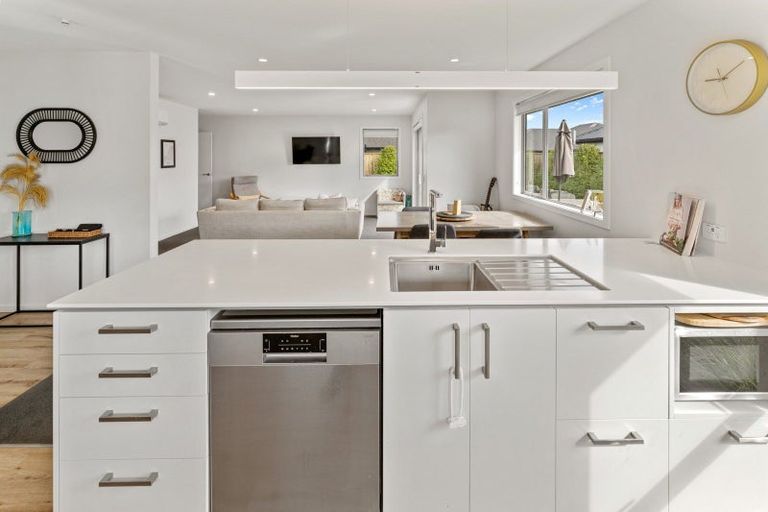 Photo of property in 14 Summersfield Boulevard, Appleby, Richmond, 7020