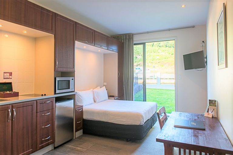 Photo of property in 112/2 Reads Quay, Gisborne, 4010