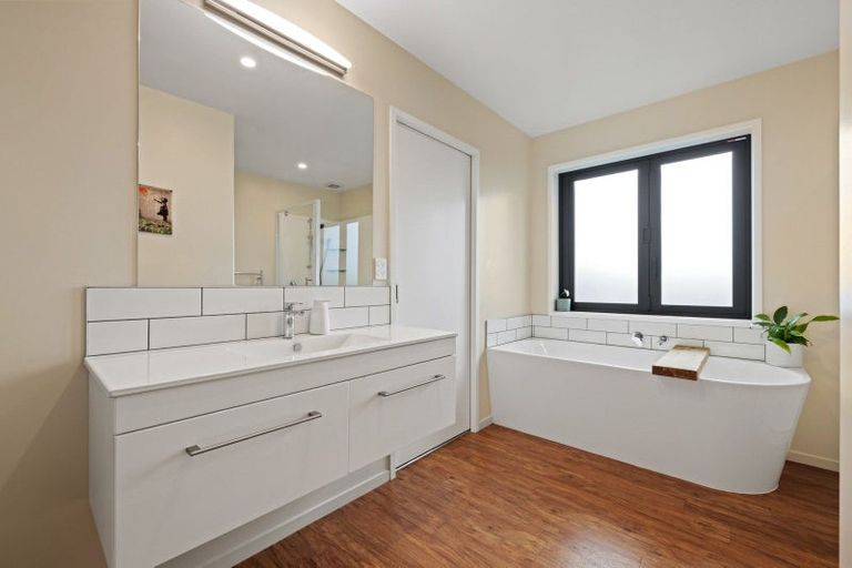 Photo of property in 1 Hayfield Terrace, Cust, Rangiora, 7471