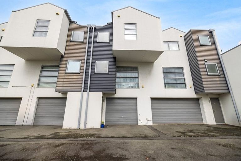 Photo of property in 42c Devon Street, Sydenham, Christchurch, 8023
