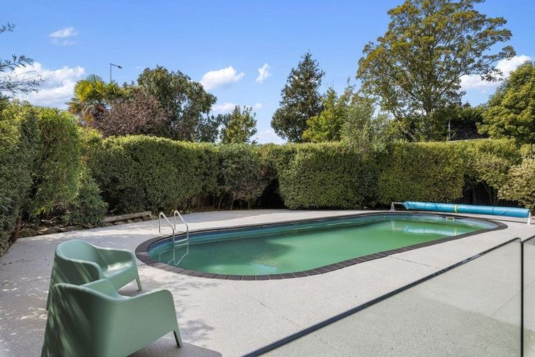 Photo of property in 87 Cashmere Road, Cashmere, Christchurch, 8022