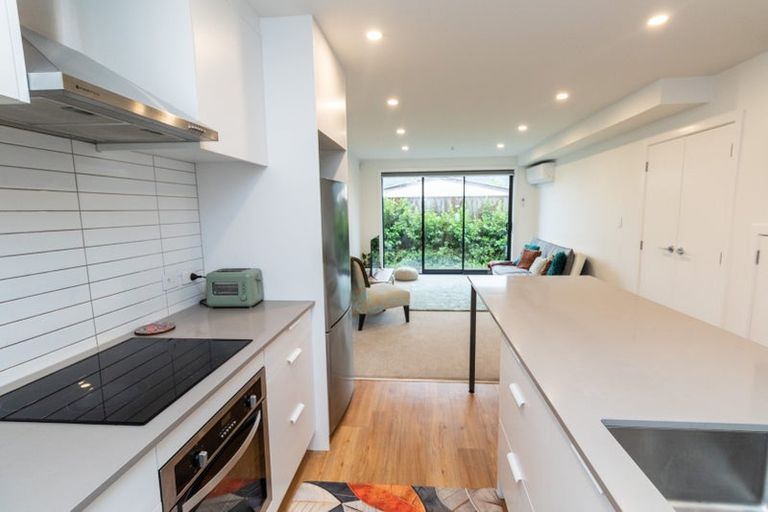 Photo of property in 11/27 Main Road, Wainuiomata, Lower Hutt, 5014