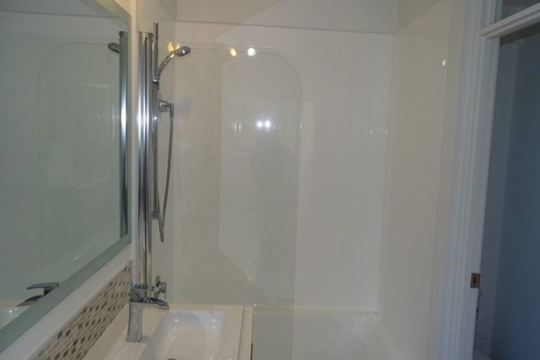 Photo of property in 3/59 Norwood Road, Bayswater, Auckland, 0622