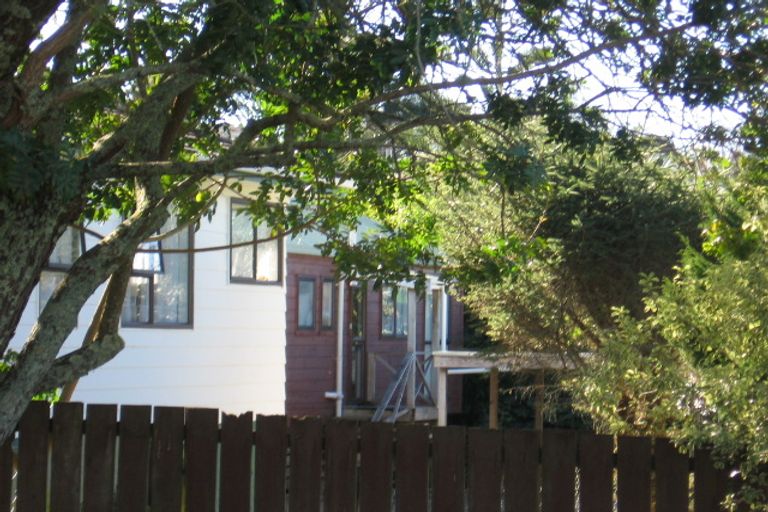Photo of property in 25 Coey Place, Glen Eden, Auckland, 0602
