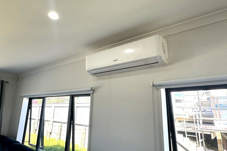 Photo of property in 10b Polestar Lane, Whitby, Porirua, 5024