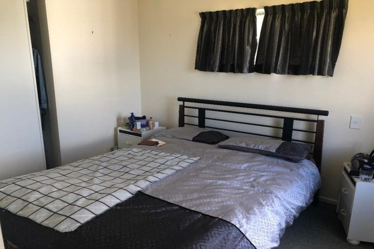 Photo of property in 2/16 Ingle Avenue, Waipahihi, Taupo, 3330