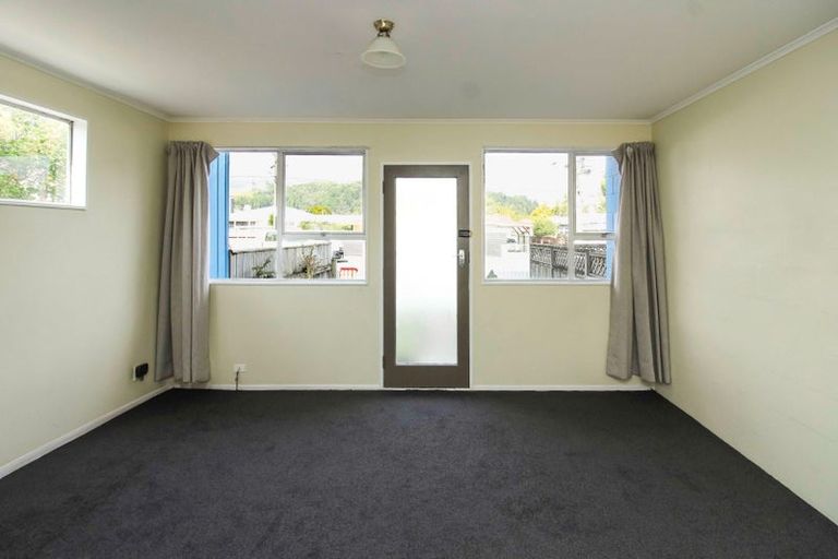 Photo of property in 8/100 Martin Street, Wallaceville, Upper Hutt, 5018