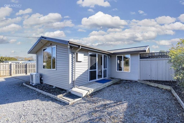 Photo of property in 143 Kainga Road, Kainga, Christchurch, 8083