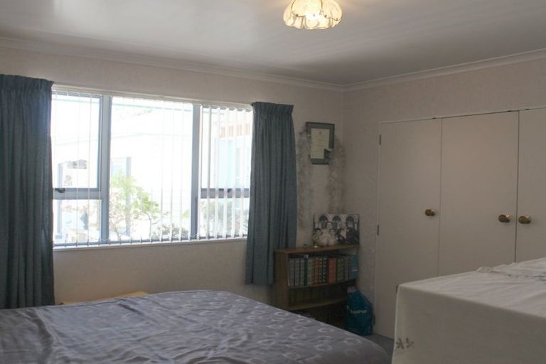 Photo of property in 32 Richmond Road, Carterton, 5713