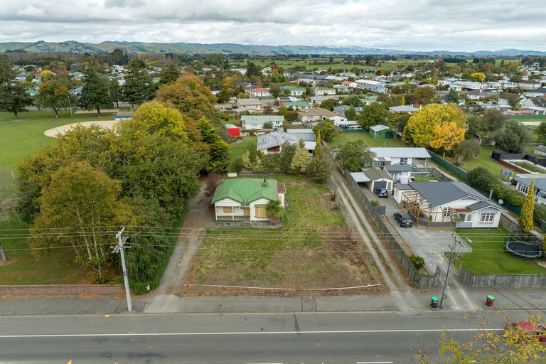 Photo of property in 71 High Street, Island Bay, Wellington, 6023