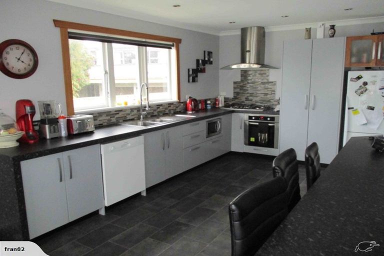 Photo of property in 9 Paisley Street, Levin, 5510
