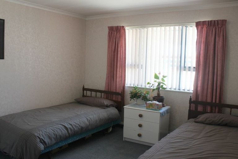 Photo of property in 32 Richmond Road, Carterton, 5713