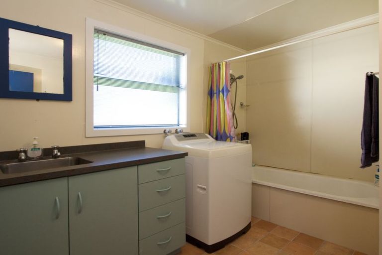 Photo of property in 195 Seaforth Road, Waihi Beach, 3611