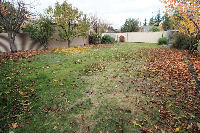 Photo of property in 67 Newcastle Street, Clyde, 9330