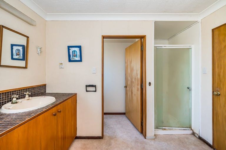 Photo of property in 92 Ngaio Road, Waikanae, 5036