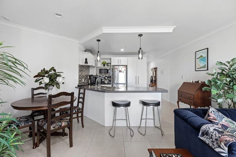Photo of property in Paramount Apartments, 17/281 Maunganui Road, Mount Maunganui, 3116