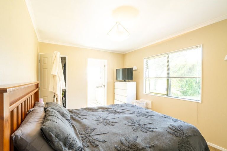 Photo of property in 115 Schnell Drive, Kelvin Grove, Palmerston North, 4414