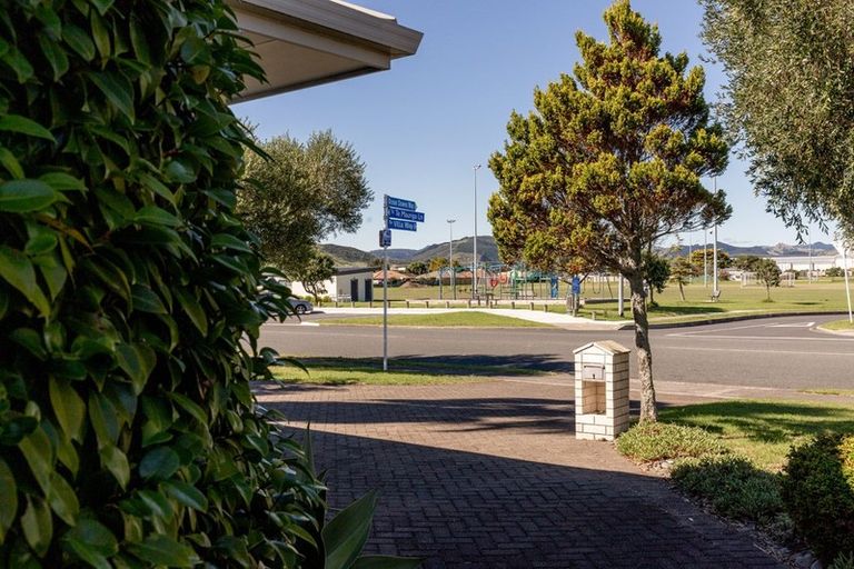 Photo of property in 215 Gloucester Road, Mount Maunganui, 3116