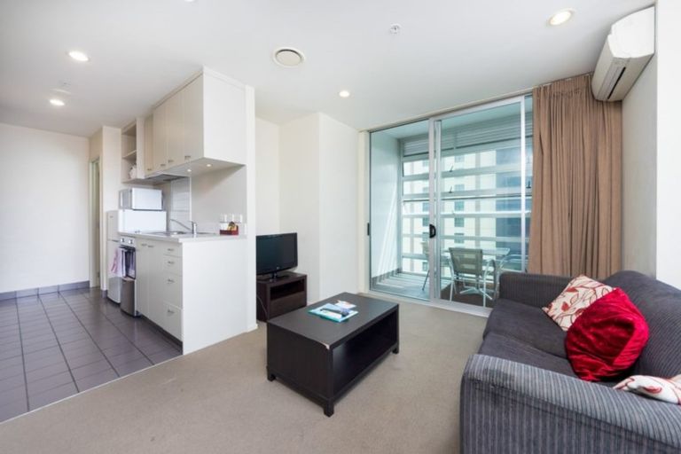 Photo of property in Proximity Apartments, 402/17 Osterley Way, Manukau, Auckland, 2104