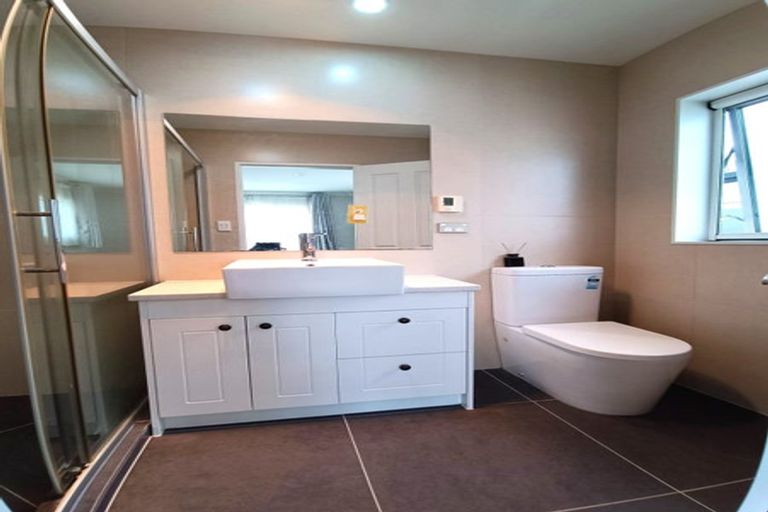 Photo of property in 73 Rosewell Crescent, Flat Bush, Auckland, 2019