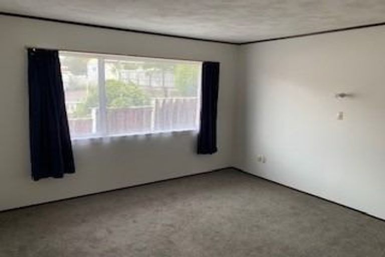 Photo of property in 2/139a Mokoia Road, Birkenhead, Auckland, 0626