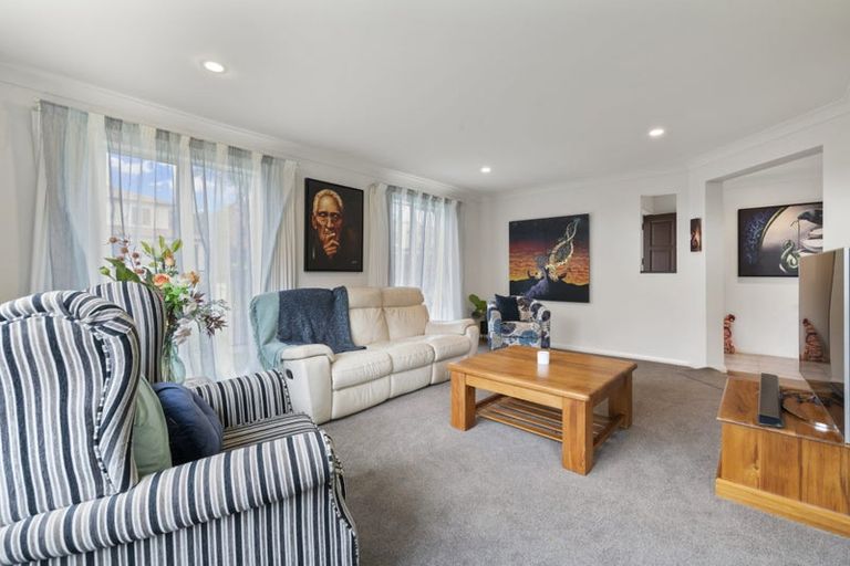 Photo of property in 45 Coachman Drive, Flat Bush, Auckland, 2016