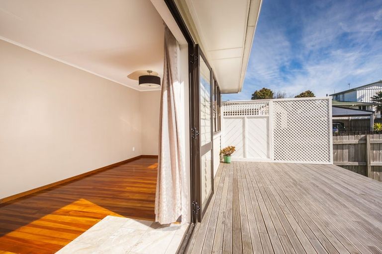 Photo of property in 5 Johnston Road, Mount Wellington, Auckland, 1060