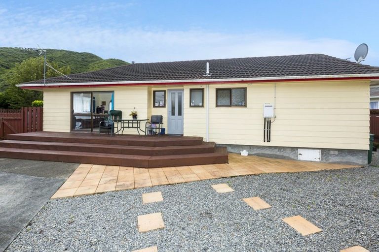 Photo of property in 3b Wyoming Grove, Totara Park, Upper Hutt, 5018