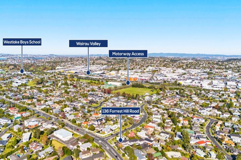 Photo of property in 136c Forrest Hill Road, Forrest Hill, Auckland, 0620