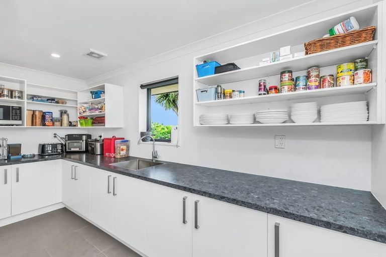 Photo of property in 24c Jozecom Place, Rolleston, 7614