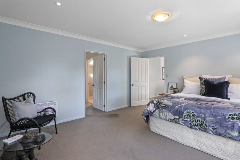 Photo of property in 9 Kereru Lane, Riccarton, Christchurch, 8011