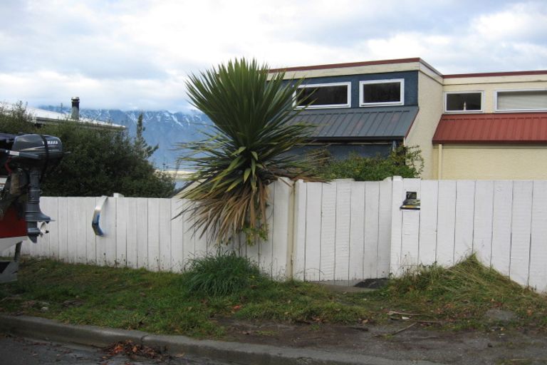 Photo of property in 7a Von Place, Fernhill, Queenstown, 9300