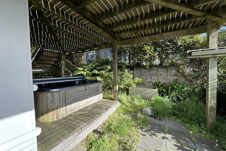 Photo of property in 89 Kahu Road, Paremata, Porirua, 5024