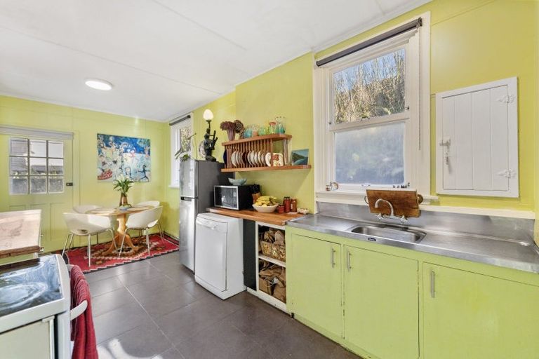 Photo of property in 2 Coombe Hay Terrace, Careys Bay, Port Chalmers, 9023