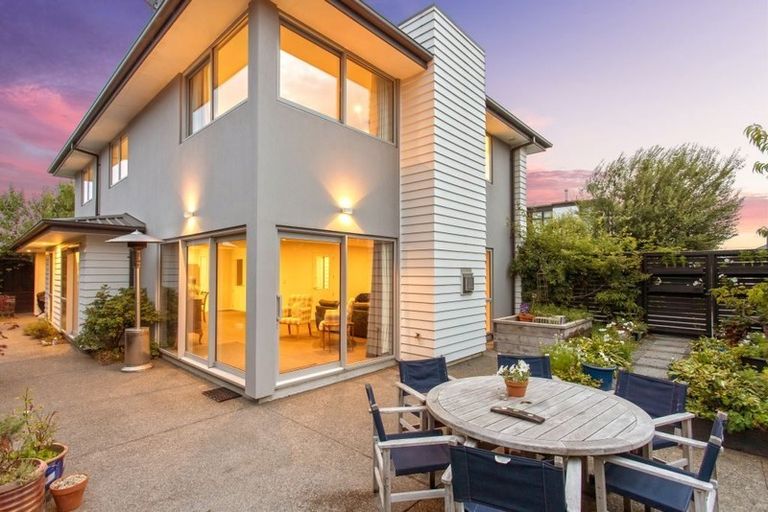 Photo of property in 3a Taylors Avenue, Bryndwr, Christchurch, 8052