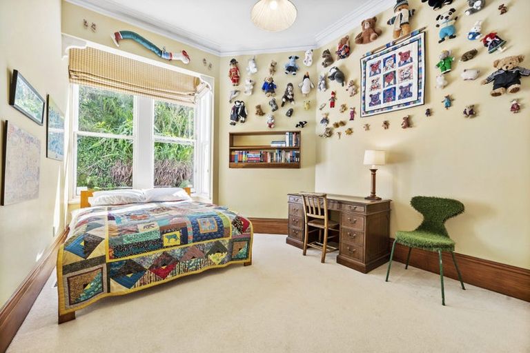 Photo of property in 129 Upland Road, Kelburn, Wellington, 6012