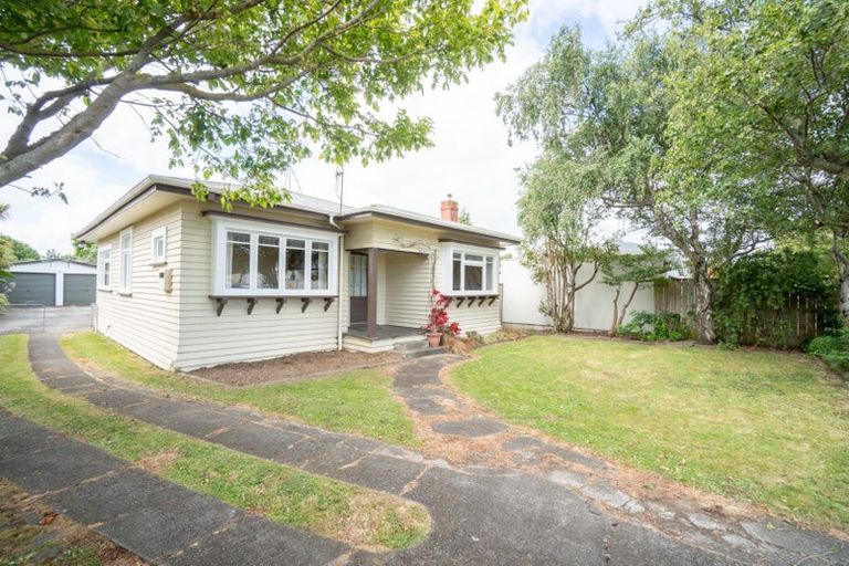 Photo of property in 10 Matamau Street, Palmerston North, 4414