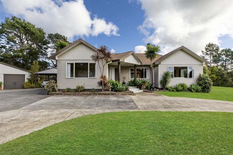 Photo of property in 1172 East Coast Road, Redvale, Albany, 0794