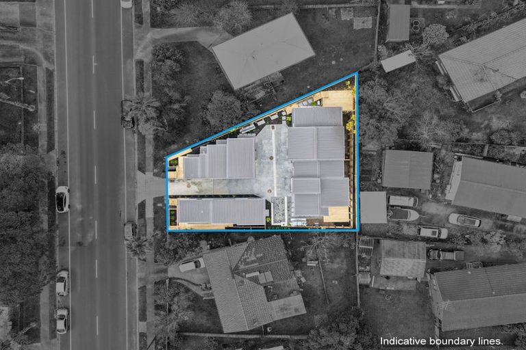 Photo of property in 23a Caribbean Drive, Unsworth Heights, Auckland, 0632