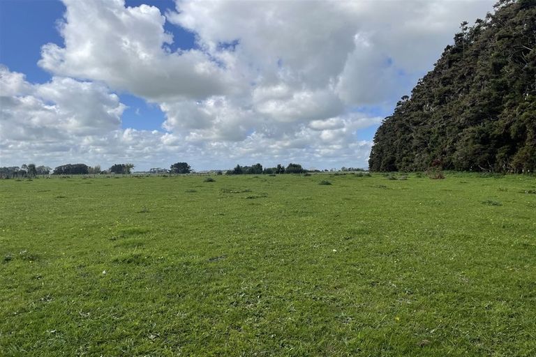 Photo of property in 106 Kukutauaki Road, Koputaroa, Shannon, 5575