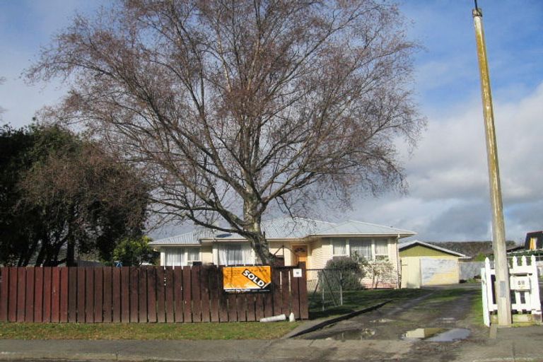 Photo of property in 19 Dover Road, Flaxmere, Hastings, 4120