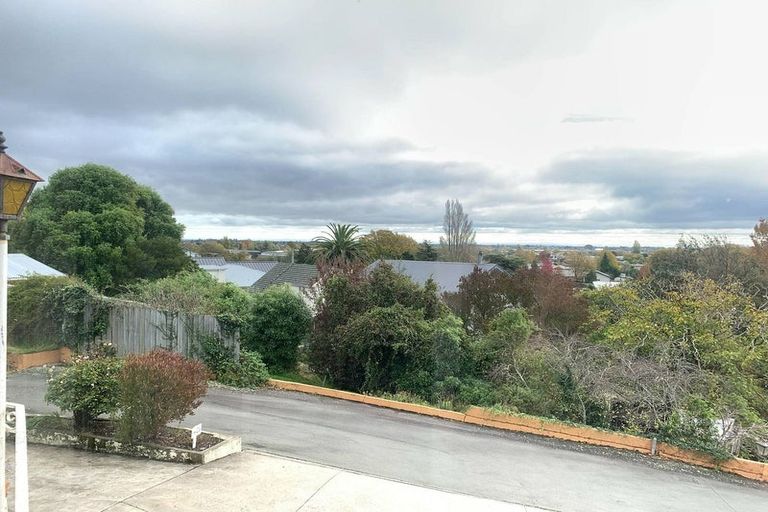 Photo of property in 2a Purau Terrace, Cashmere, Christchurch, 8022