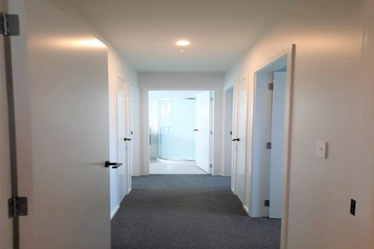 Photo of property in 98a Conclusion Street, Ascot Park, Porirua, 5024